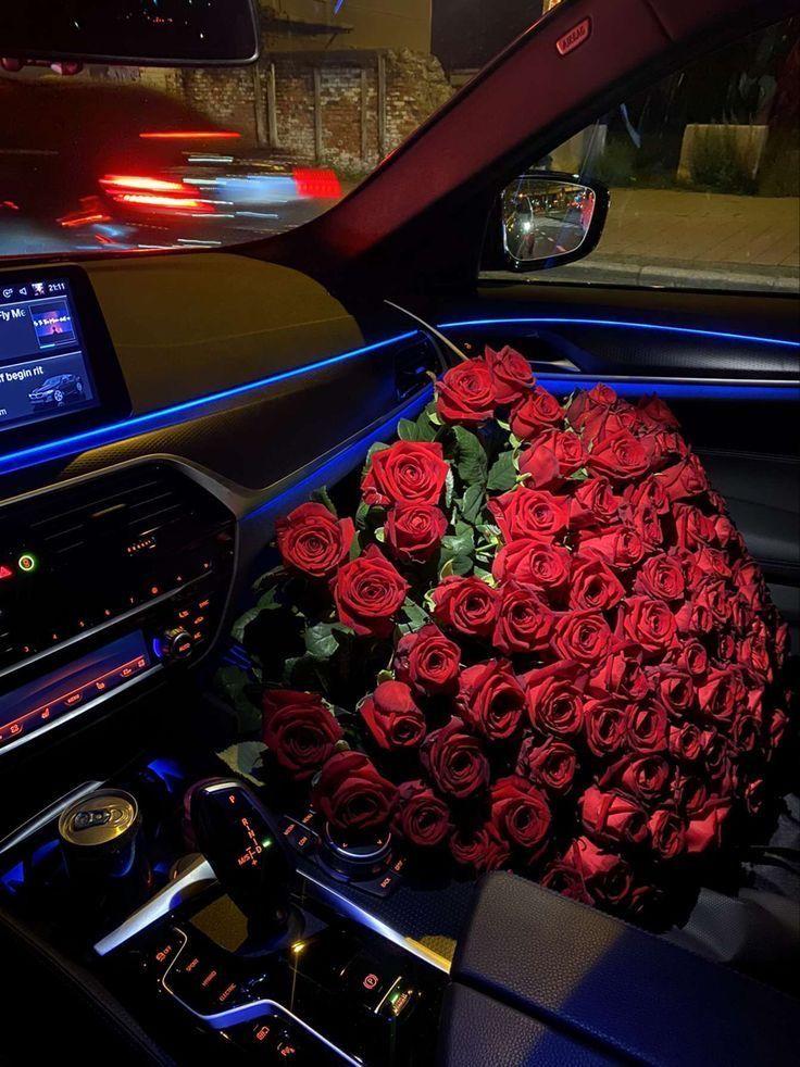 AutumnIslandSouth workshop space where corporate flower arrangements are designed and prepared for business delivery